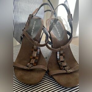 Women’s shoes. Size 7